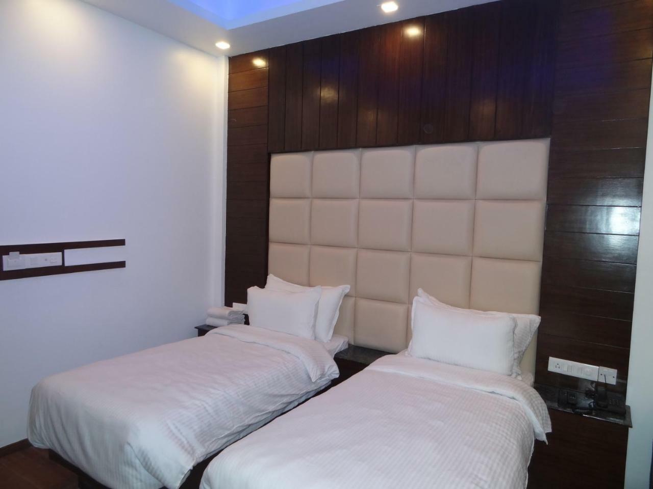 Kamakshi Residency By Royal Collection Hotel & Resorts Tapovan Exterior foto